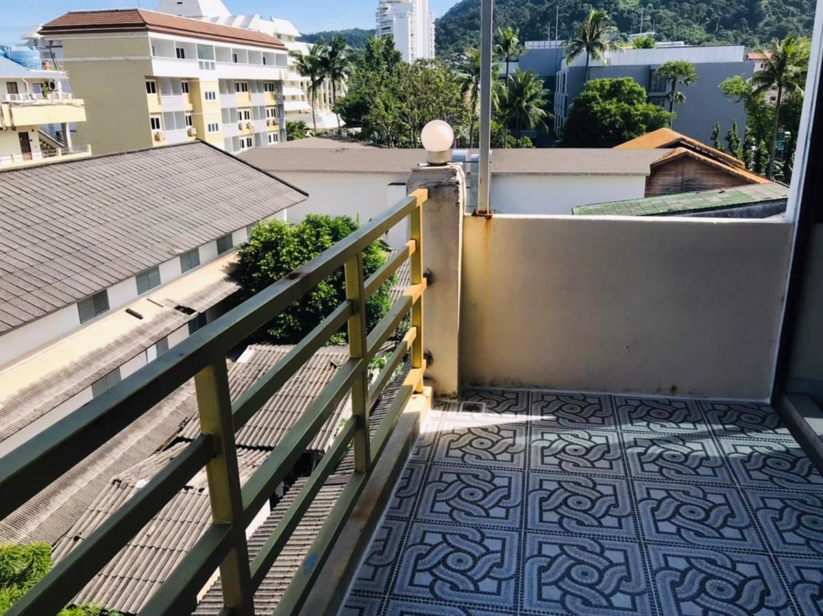 Happy Holidays Hotel Patong Bagian luar foto