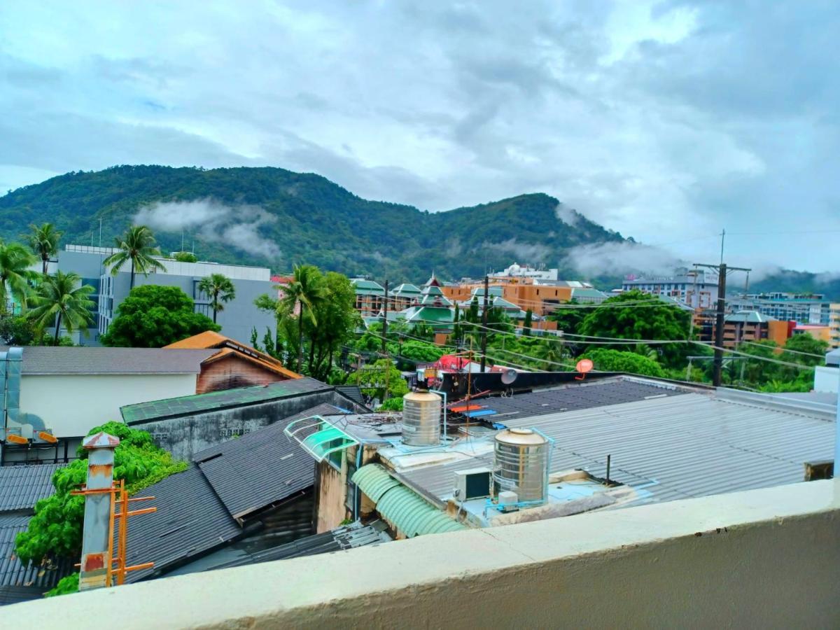 Happy Holidays Hotel Patong Bagian luar foto