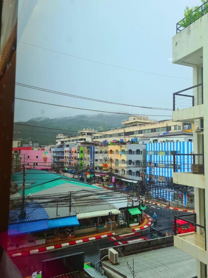 Happy Holidays Hotel Patong Bagian luar foto
