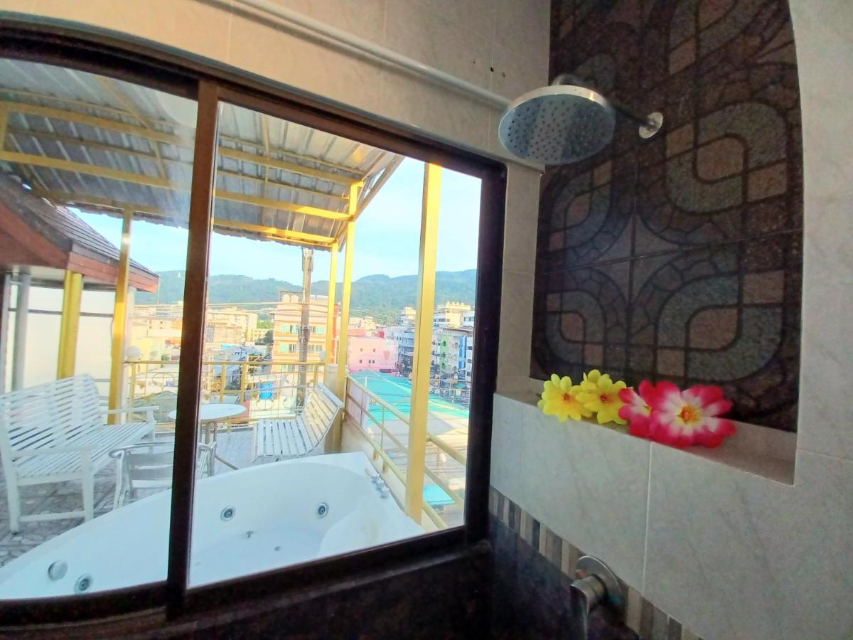 Happy Holidays Hotel Patong Bagian luar foto